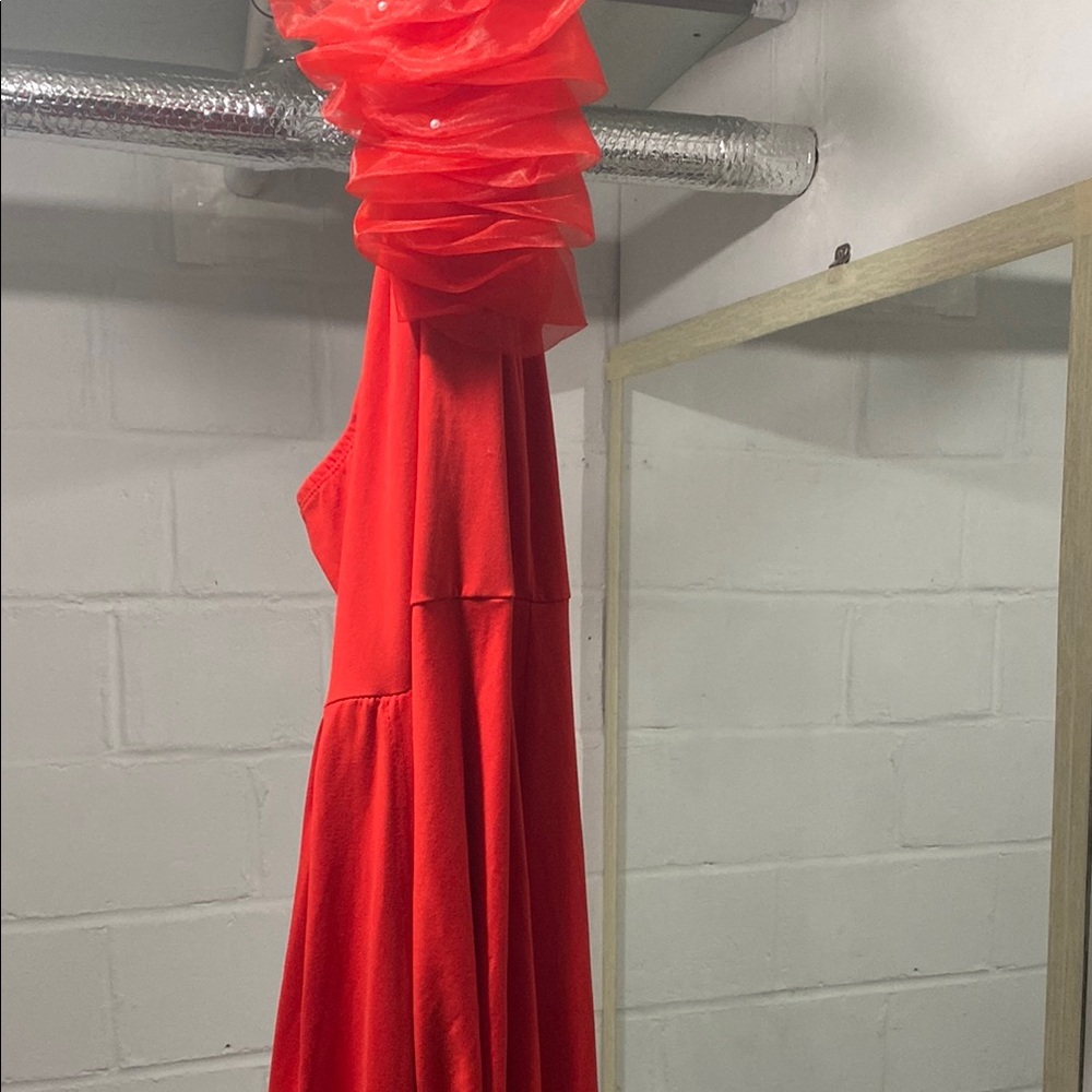Elegant Red Evening Dress